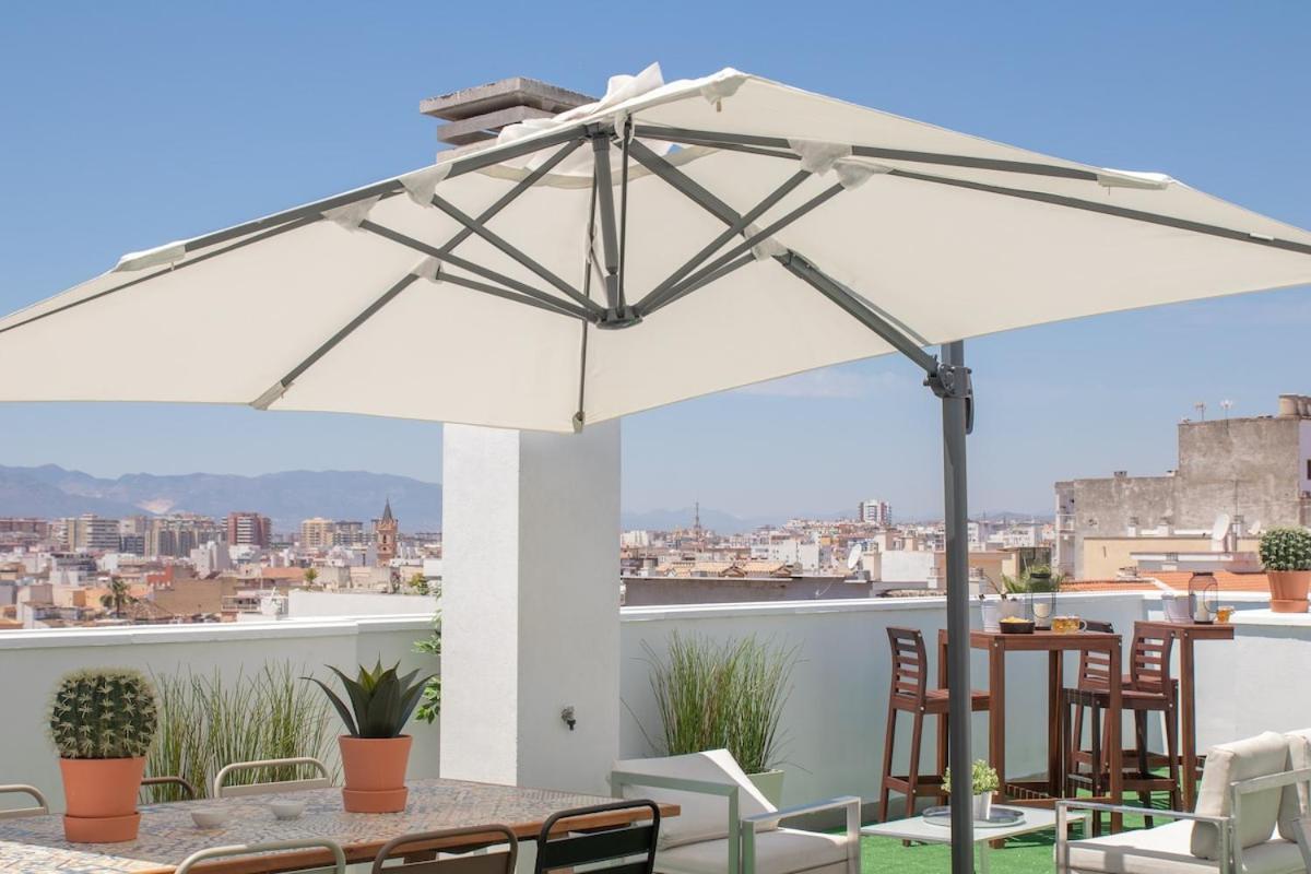 C56 - Studio With Amazing Terrace In The Centre マラガ エクステリア 写真