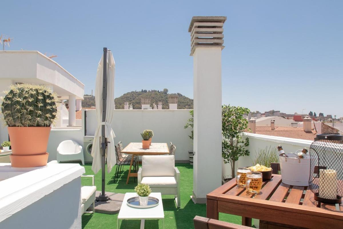 C56 - Studio With Amazing Terrace In The Centre マラガ エクステリア 写真