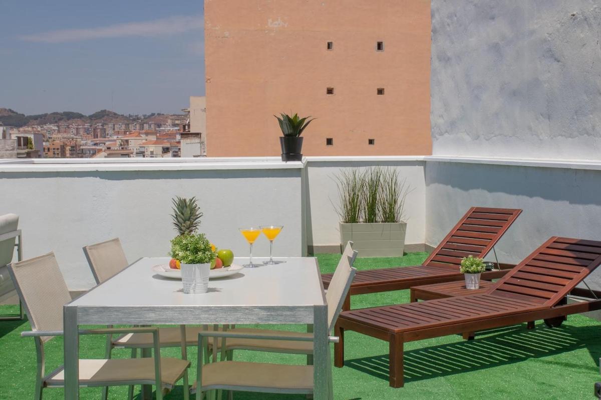 C56 - Studio With Amazing Terrace In The Centre マラガ エクステリア 写真